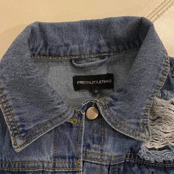 Distressed jean jacket - Picture 3 of 5